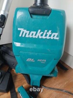 MAKITA DVC261 18v / 36V LI-ION LXT BRUSHLESS CORDLESS VACUUM CLEANER BARE