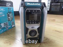 Makita Dab FM Radio Bluetooth 40 18 14.4 12 LXT XGT CXT battery power MR007