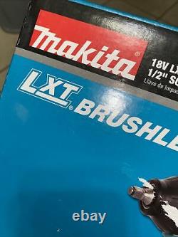 Makita XWT08Z 18V LXT Li-Ion Brushless High Torque 1/2 Sq Drive Impact Wrench