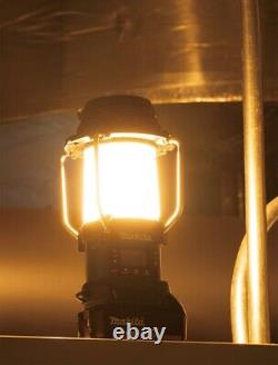 Lampe de chantier fluorescente Makita DMR055 LXT 18v + Radio + Batterie + Chargeur