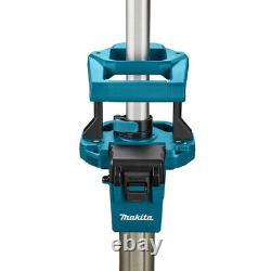 Makita DML814 18V LXT Lampe de chantier à LED sans fil sur trépied à 3 voies avec tête pivotante 3000 lumens